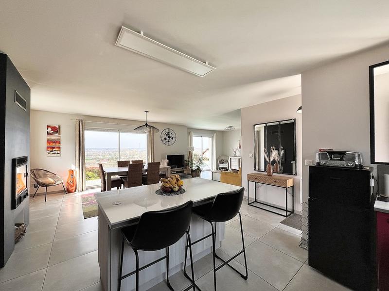 Maison - 125 m² - 4 pièces