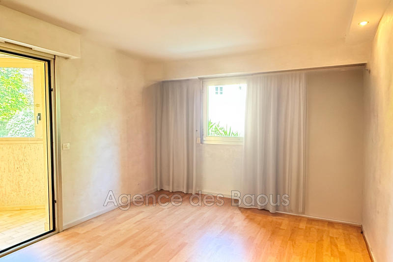 Appartement - 77 m² - 2 pièces