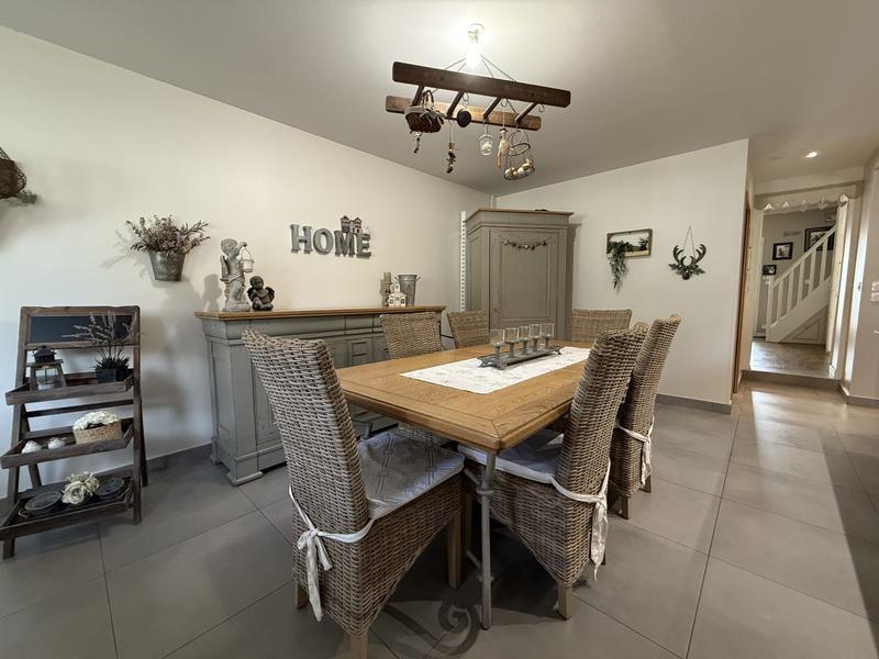 Maison - 138 m² - 5 pièces