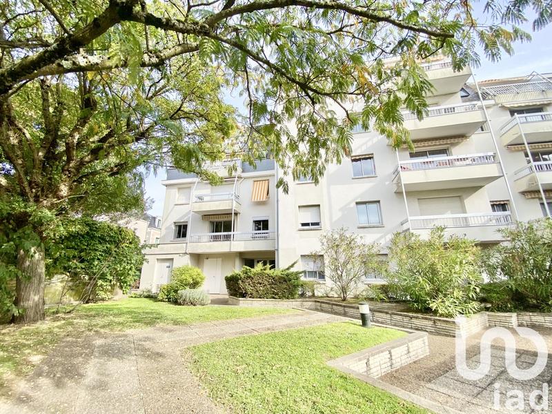 Appartement - 99 m² - 4 pièces