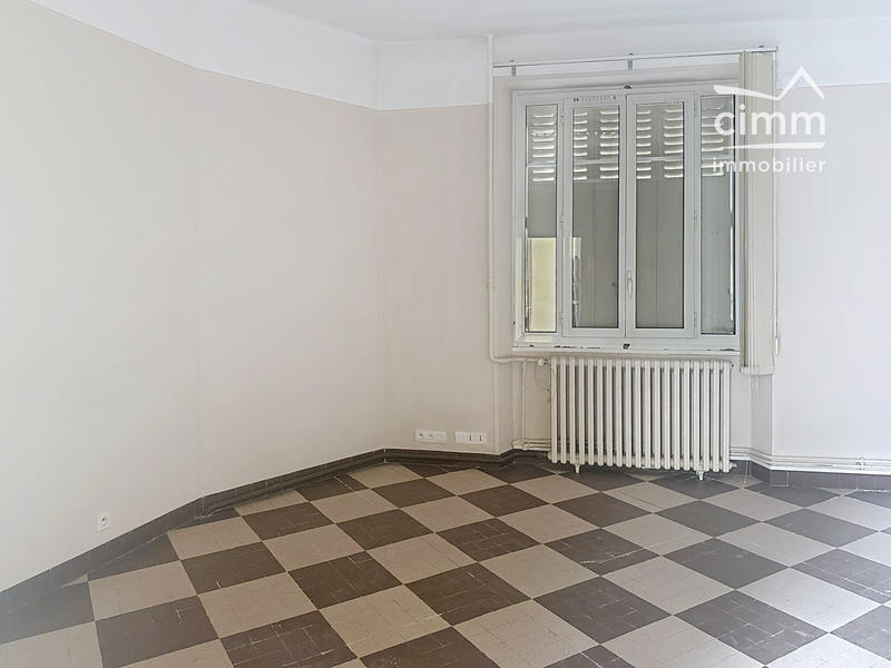 Bureau - 125 m² - 6 pièces