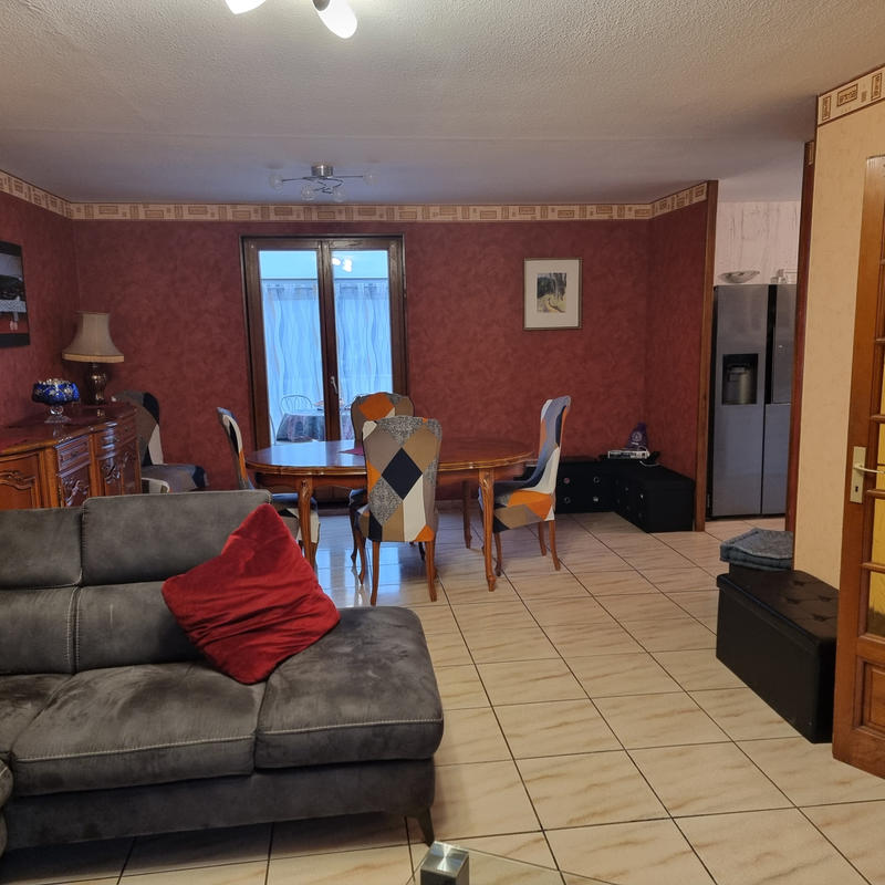 Maison - 142 m² - 6 pièces