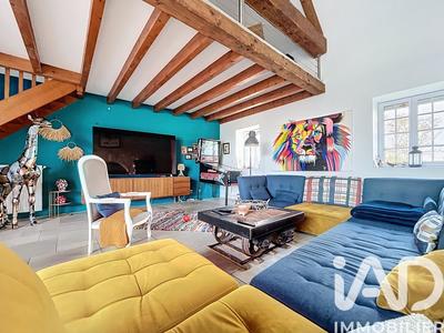 Maison - 234 m² - 8 pièces