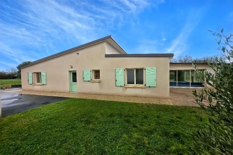 Maison - 206 m² - 7 pièces