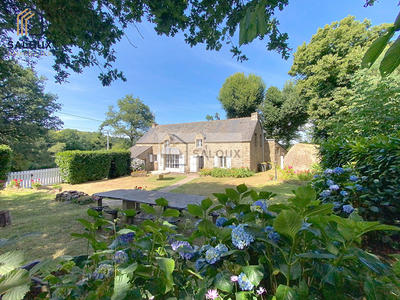 Maison - 185 m² - 6 pièces