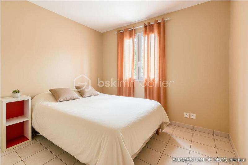 Maison - 200 m² - 4 pièces