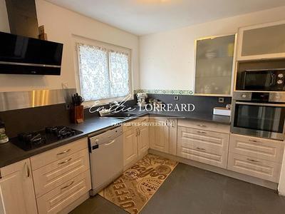 Maison - 84 m² - 4 pièces