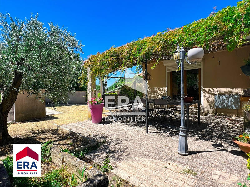 Maison - 164 m² - 9 pièces