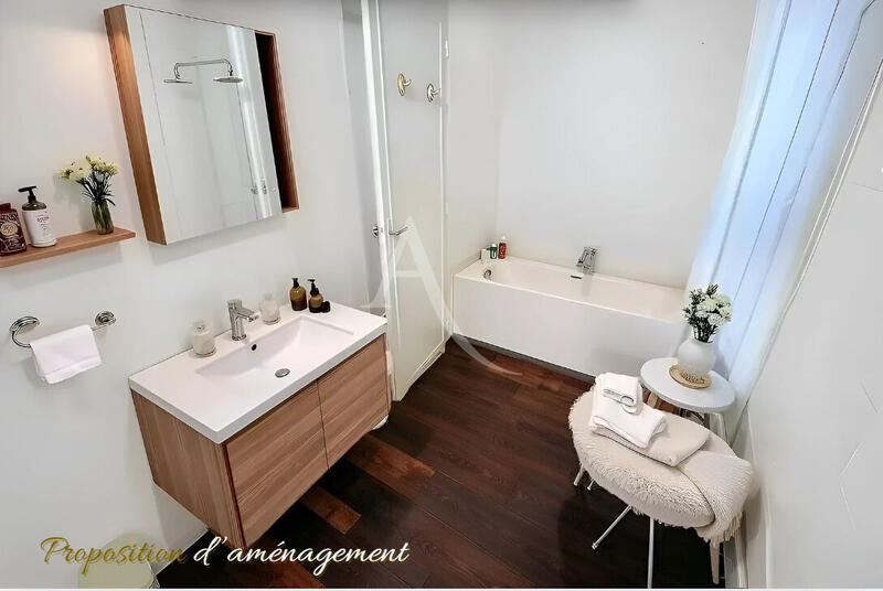 Maison - 140 m² - 5 pièces