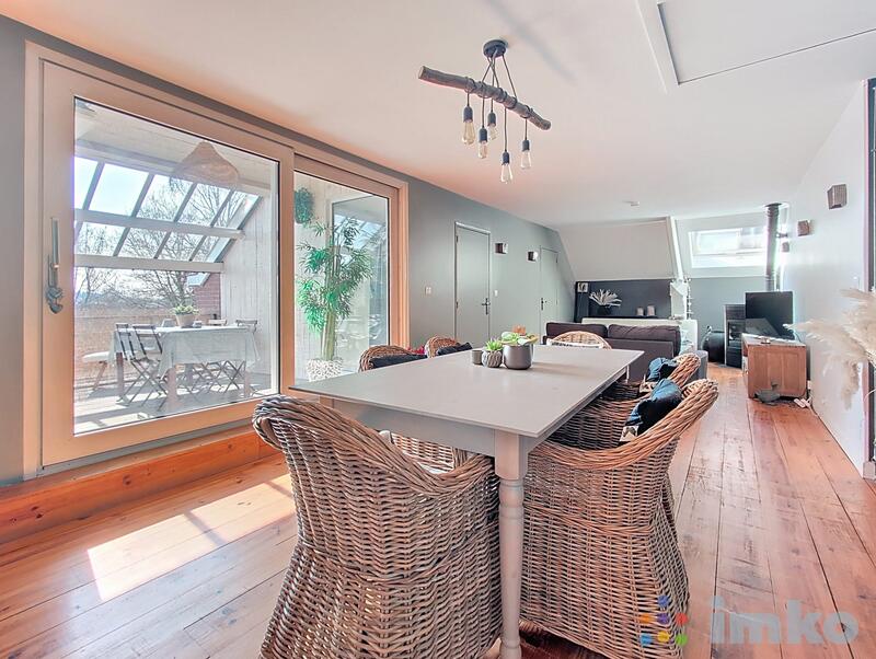 Appartement - 93 m² - 3 pièces