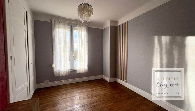 Maison - 140 m² - 5 pièces