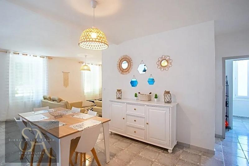 Propriété - 249 m² - 10 pièces