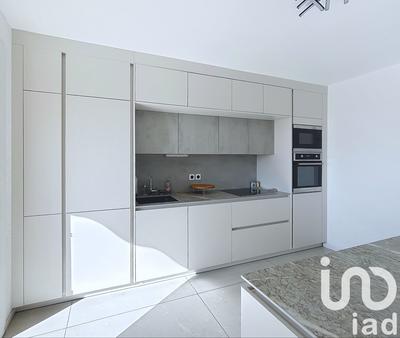 Appartement - 95 m² - 3 pièces