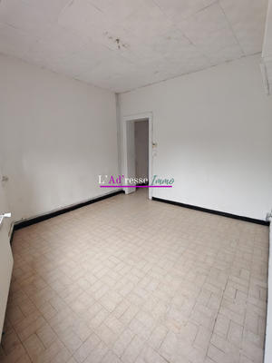 Maison traditionnelle - 200 m² - 11 pièces