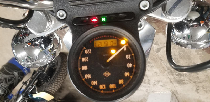 Harley Davidson Superlow 883 harley davidson blanc 0883 Super Low 670