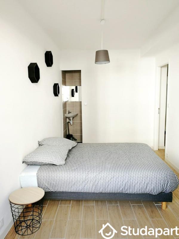 Chambre - 11 m² - 1 pièce