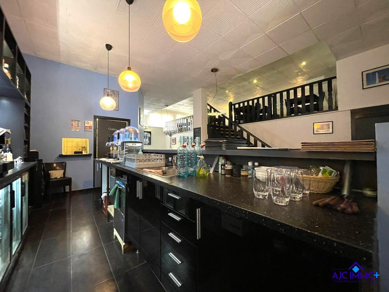 Local commercial - 160 m²