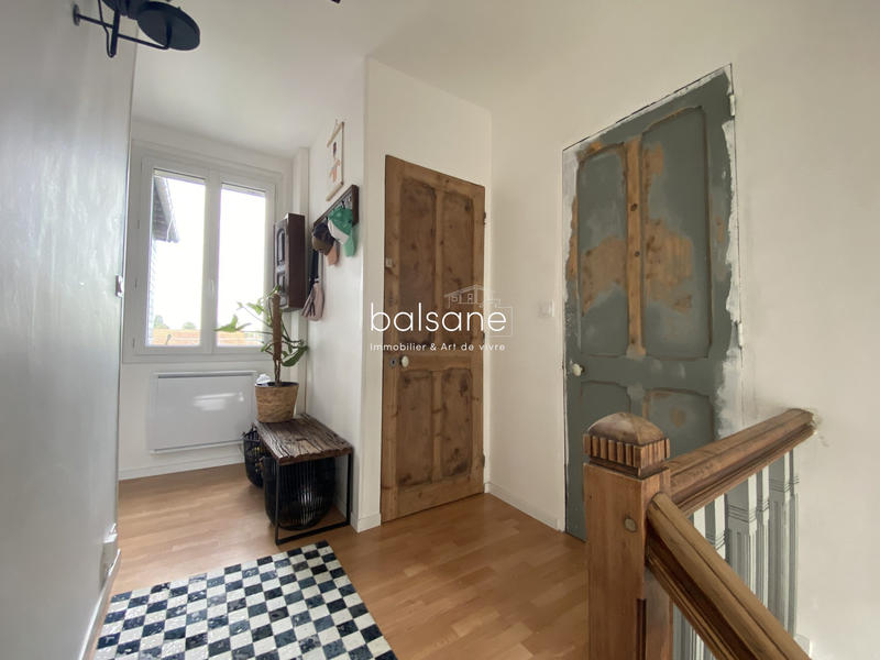 Appartement - 85 m² - 3 pièces