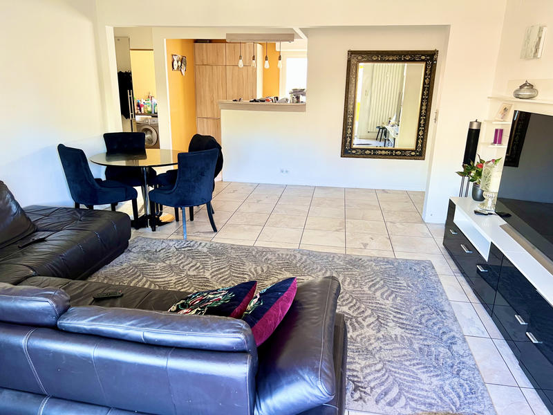 Appartement - 101 m² - 4 pièces