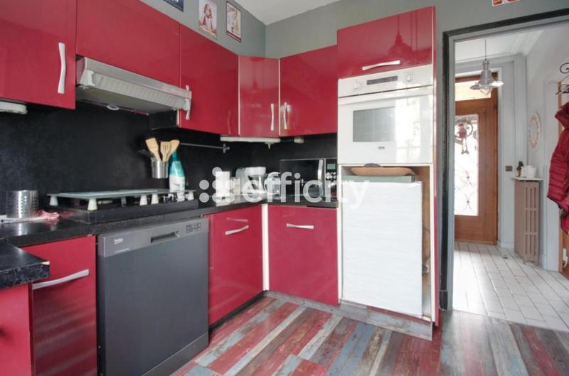 Maison - 85 m² - 5 pièces