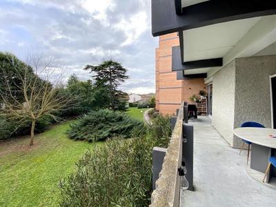 Appartement - 94 m² - 4 pièces