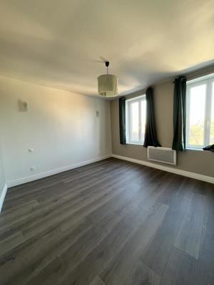 Maison - 161 m² - 6 pièces