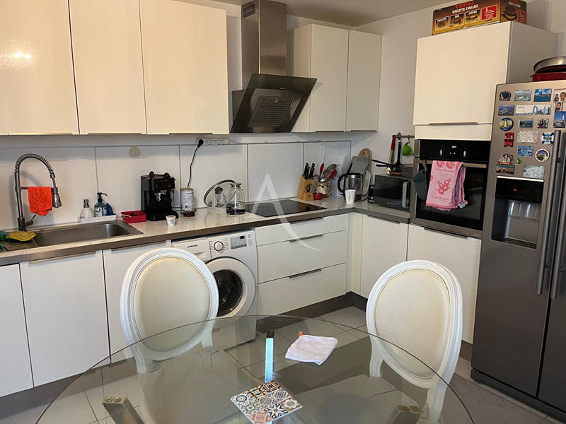 Appartement - 81 m² - 4 pièces