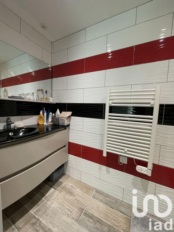 Maison de ville - 75 m² - 4 pièces