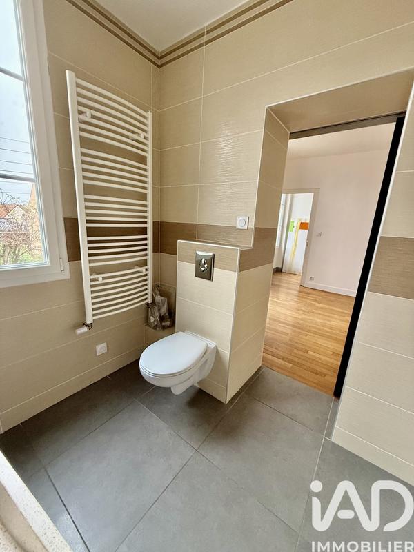 Maison - 200 m² - 7 pièces