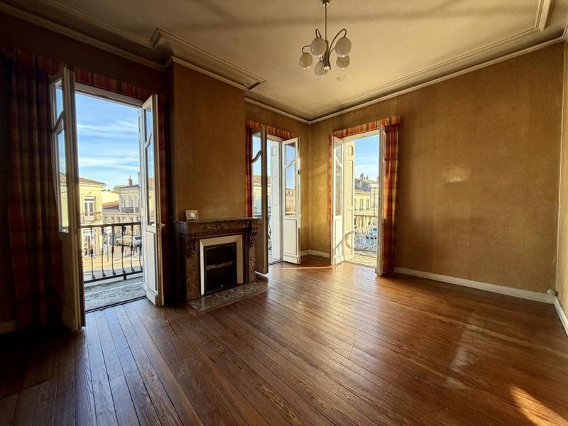 Appartement - 100 m² - 4 pièces