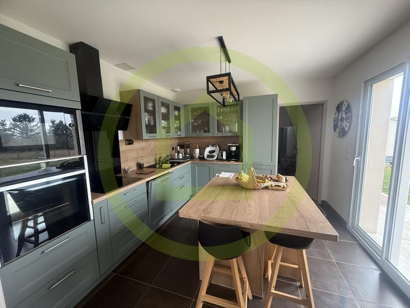 Maison - 108 m² - 5 pièces