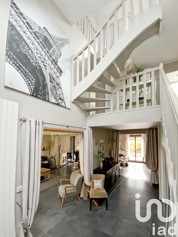 Maison - 185 m² - 7 pièces