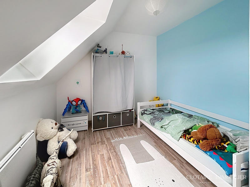 Maison - 90 m² - 5 pièces