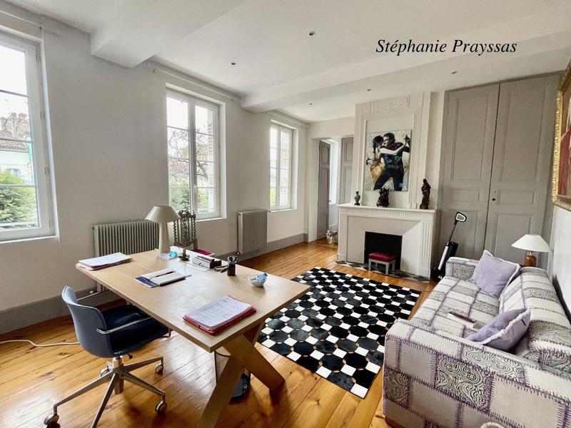 Maison - 292 m² - 8 pièces