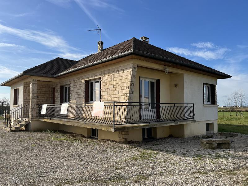 Maison traditionnelle - 111 m² - 5 pièces