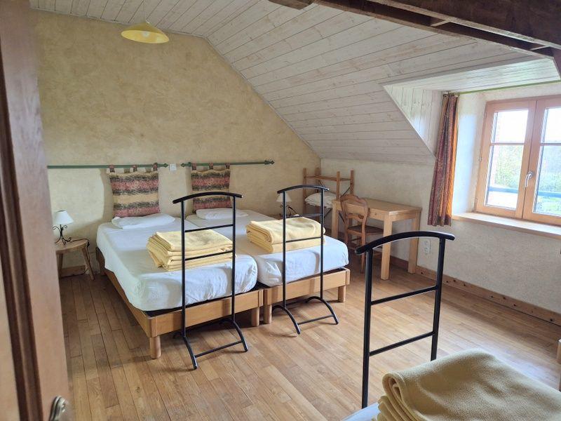 Maison - 233 m² - 7 pièces