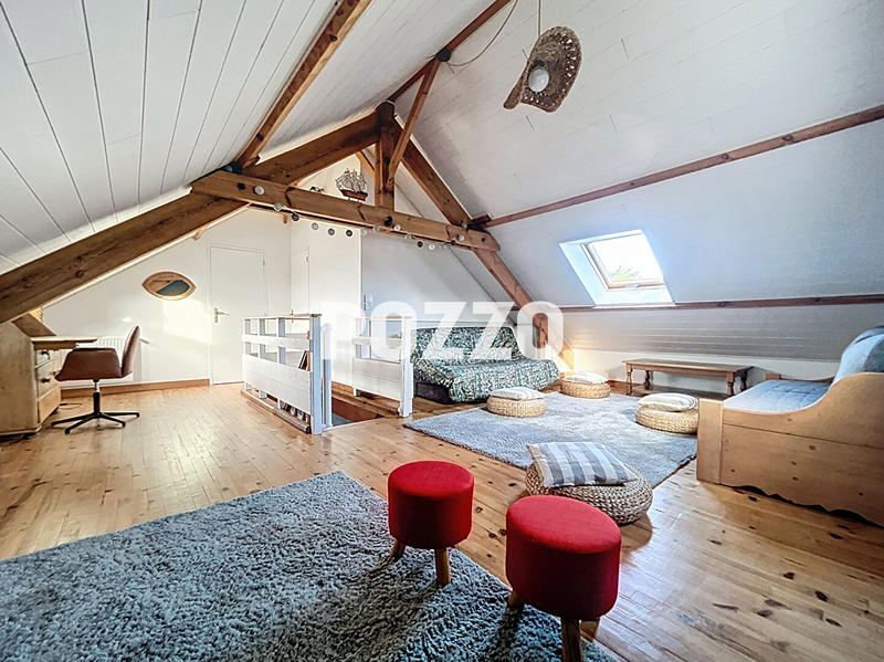 Maison - 105 m² - 5 pièces