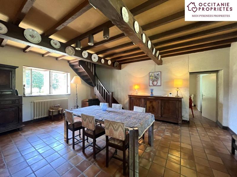 Propriété - 213 m² - 7 pièces