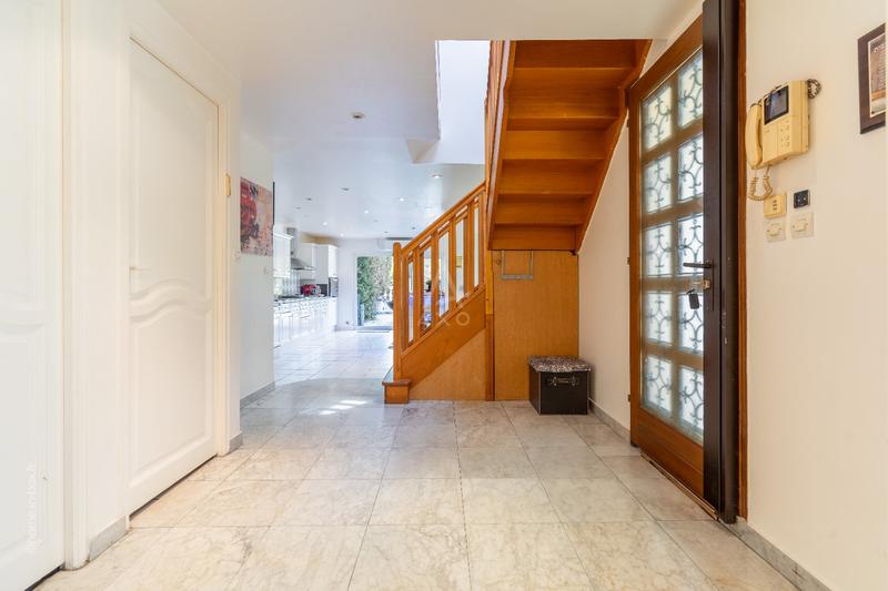 Maison - 178 m² - 6 pièces