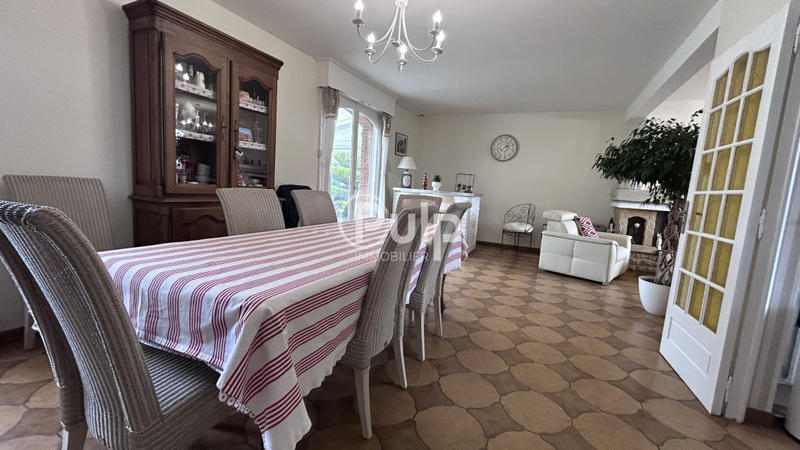 Pavillon - 145 m² - 6 pièces