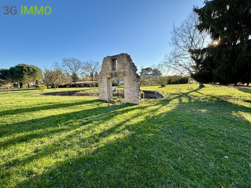 Maison - 214 m² - 7 pièces