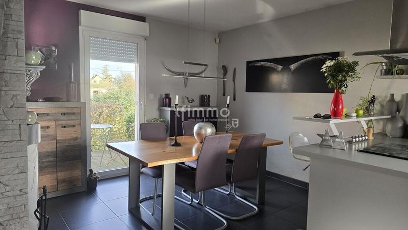 Maison - 102 m² - 4 pièces