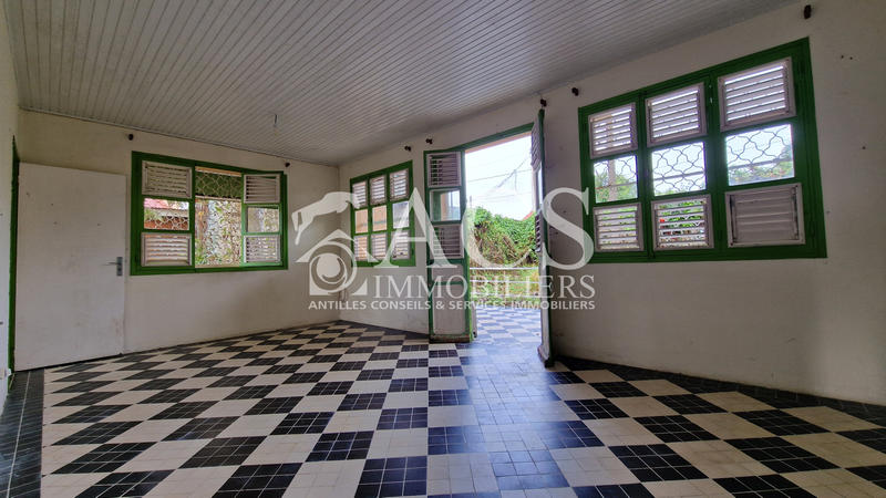 Maison - 140 m² - 4 pièces