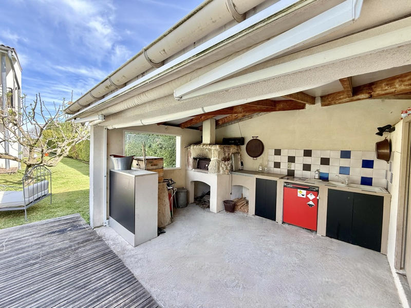 Maison - 274 m² - 10 pièces