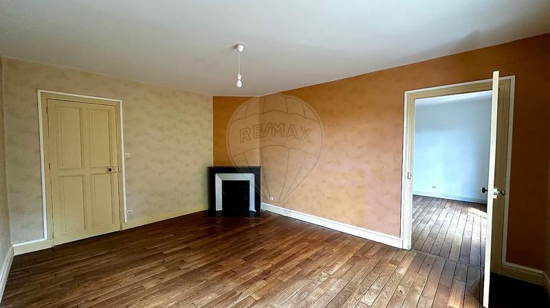 Maison - 210 m² - 7 pièces