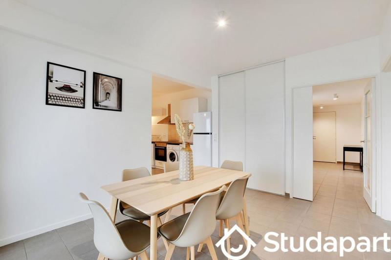 Chambre - 9 m² - 1 pièce