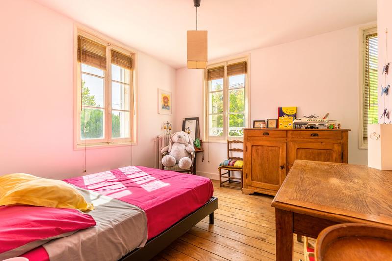 Maison - 260 m² - 7 pièces