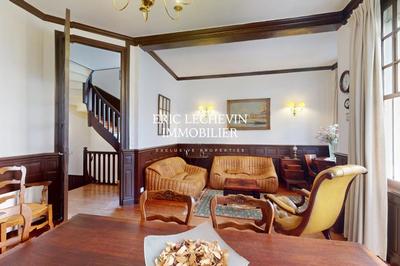 Villa - 145 m² - 7 pièces