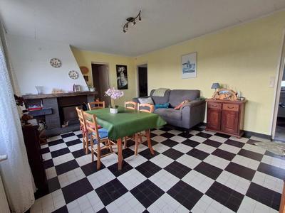 Maison - 84 m² - 3 pièces