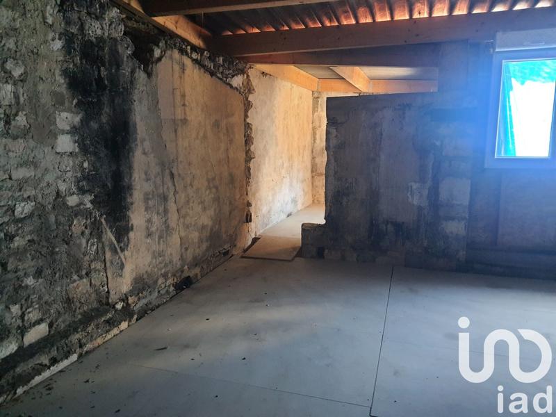 Maison - 300 m² - 5 pièces